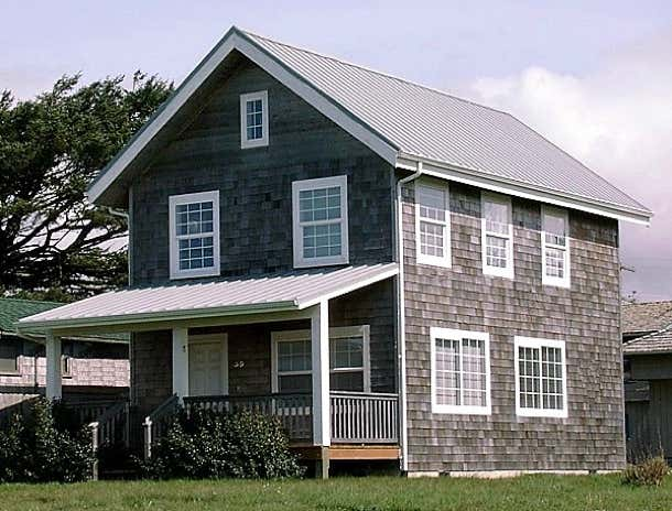 2 Story Universal Cottage. Country House Plans