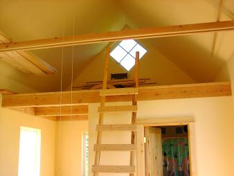 Builder's cottage loft